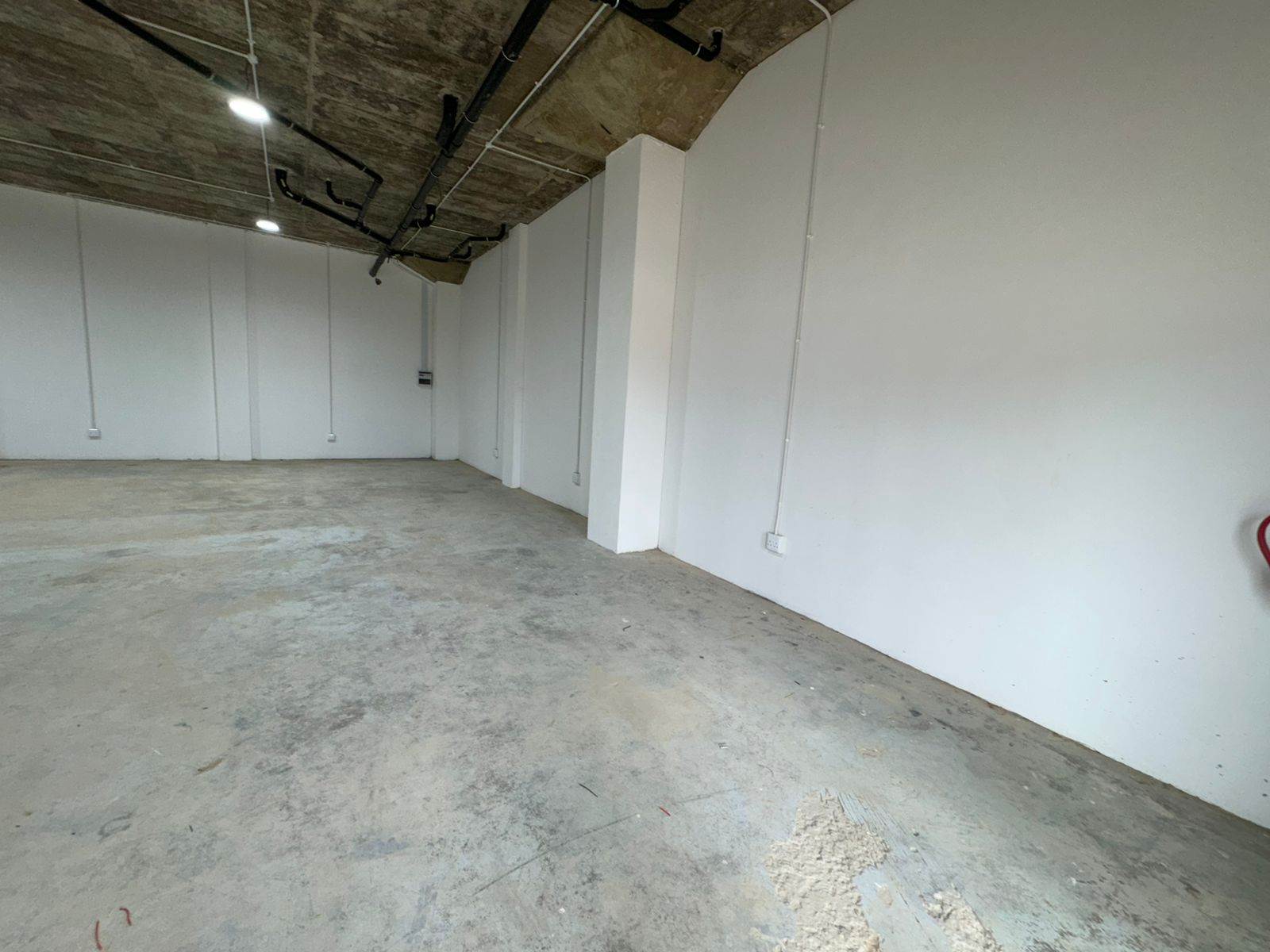 186  m² Commercial space in Wynberg photo number 28