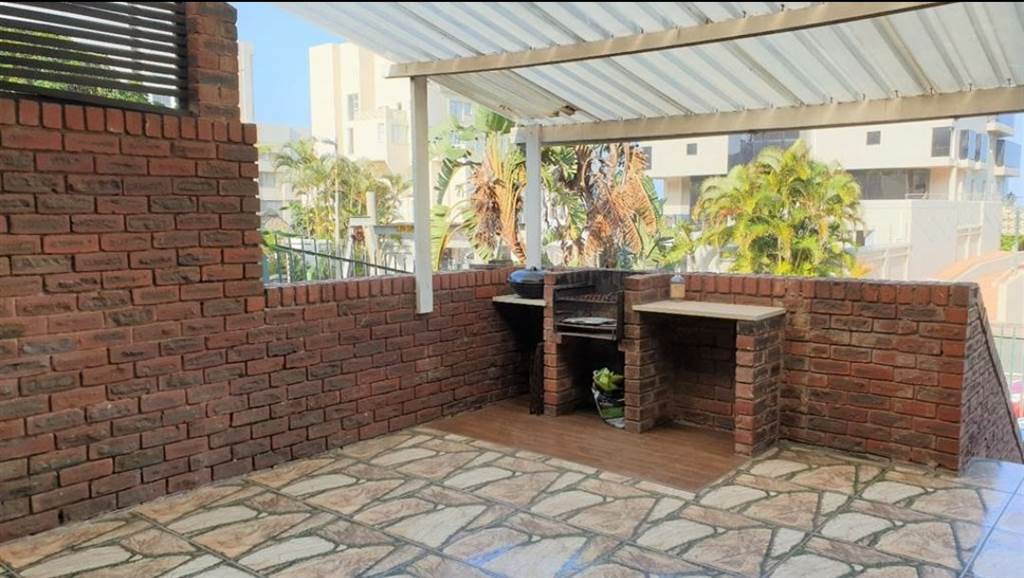 4 Bed Townhouse in Umhlanga Rocks photo number 6