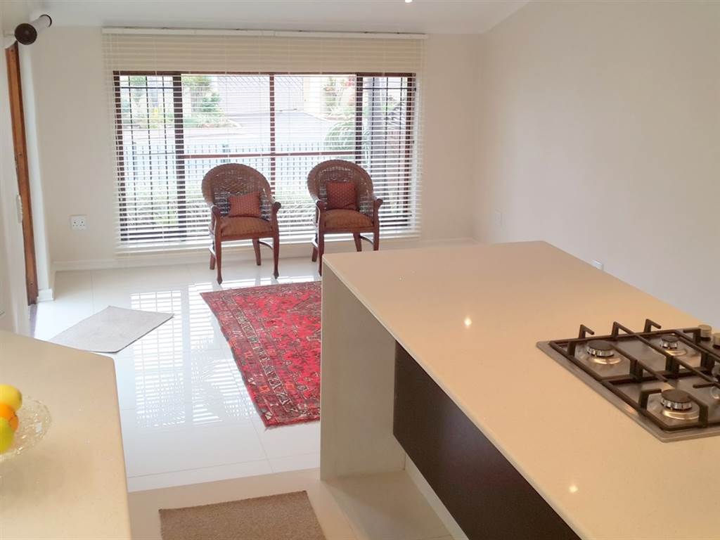4 Bed Townhouse in Umhlanga Rocks photo number 14