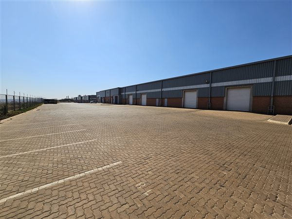 1 315  m² Industrial space