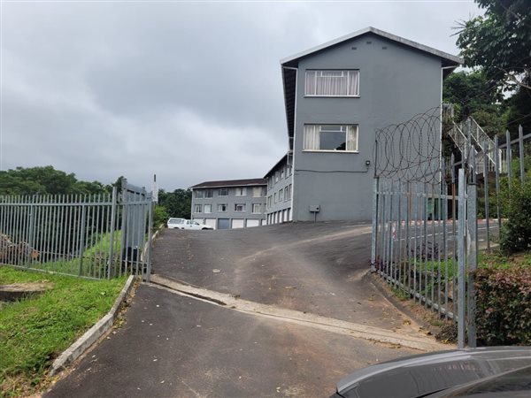 2 Bedroom Townhouse 2 Bedroom Townhouse