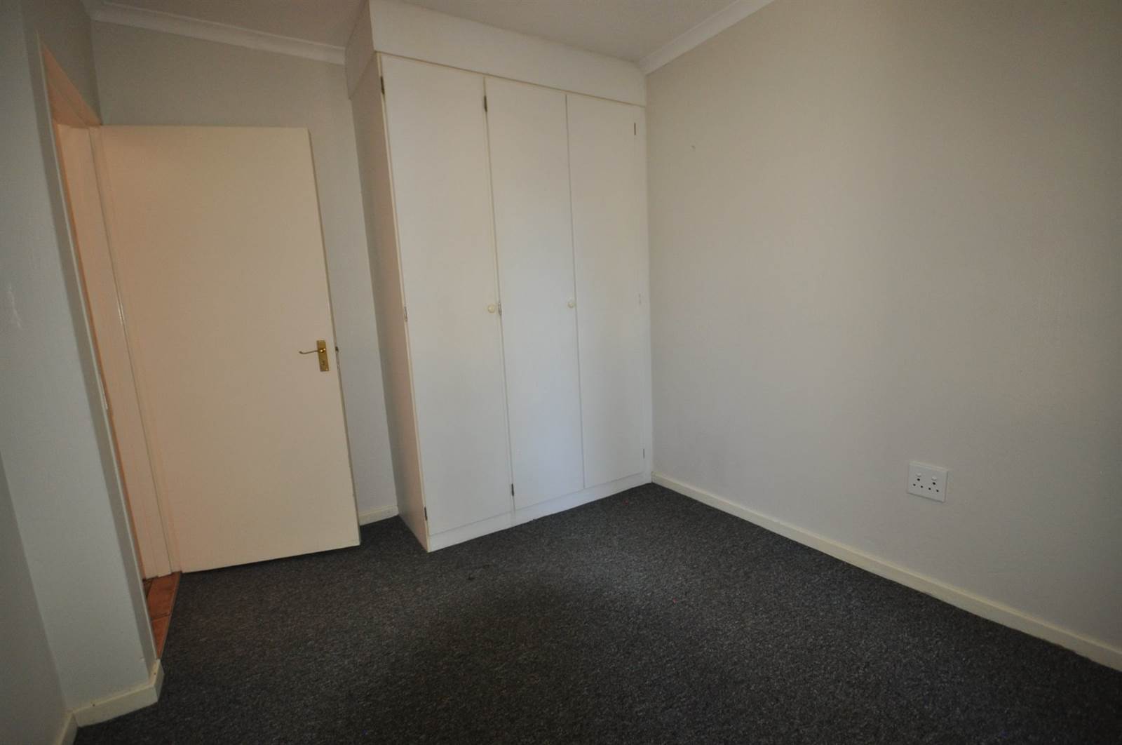 2 Bed Apartment in Helikon Park photo number 8