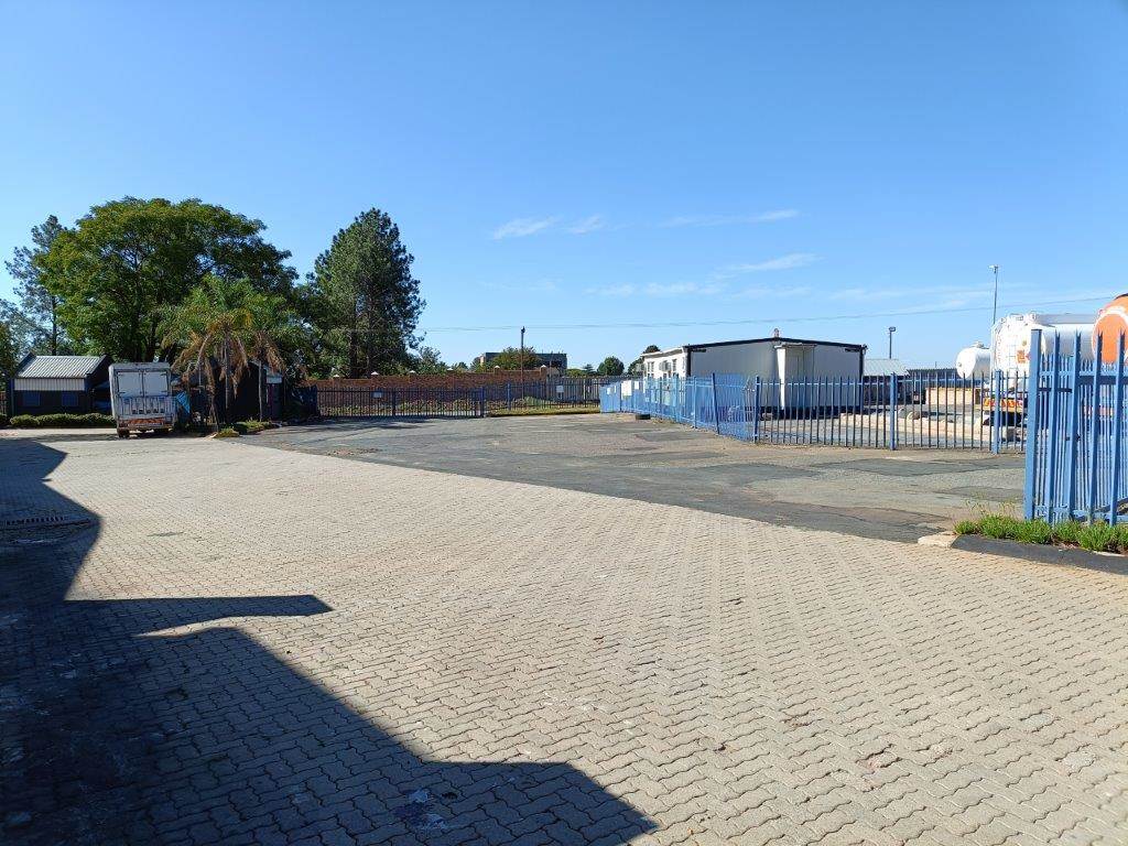 991  m² Industrial space in Kya Sands photo number 18