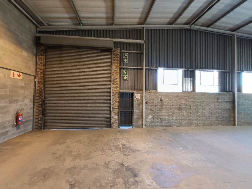 991  m² Industrial space in Kya Sands photo number 4
