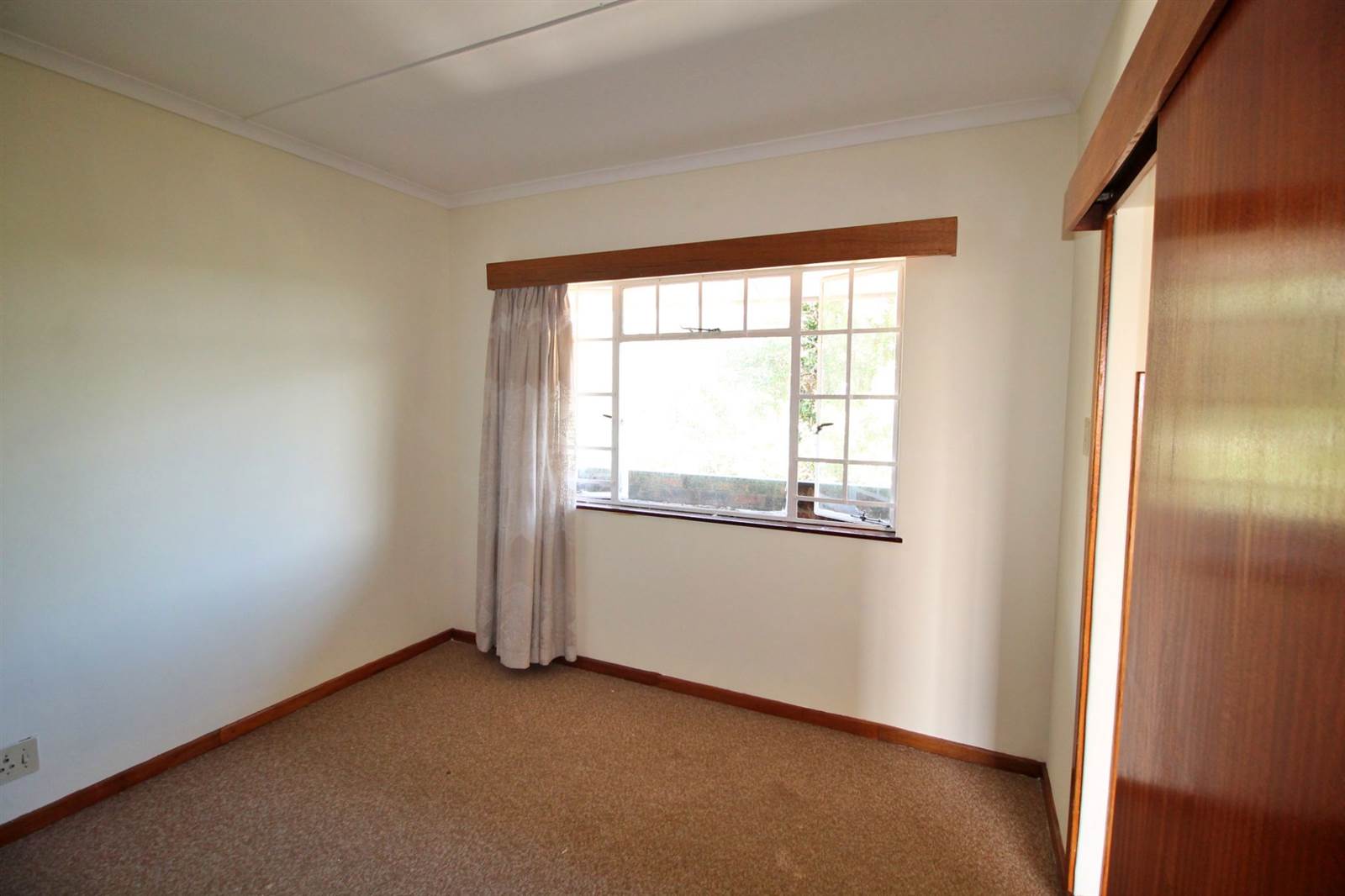 2 Bed Apartment in Port Alfred photo number 11