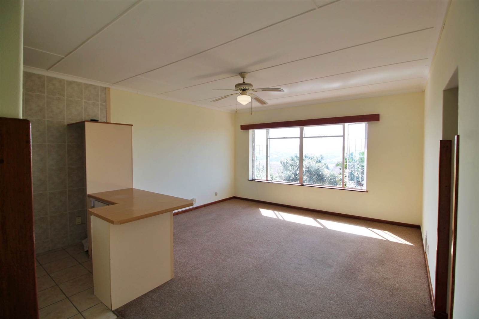 2 Bed Apartment in Port Alfred photo number 2