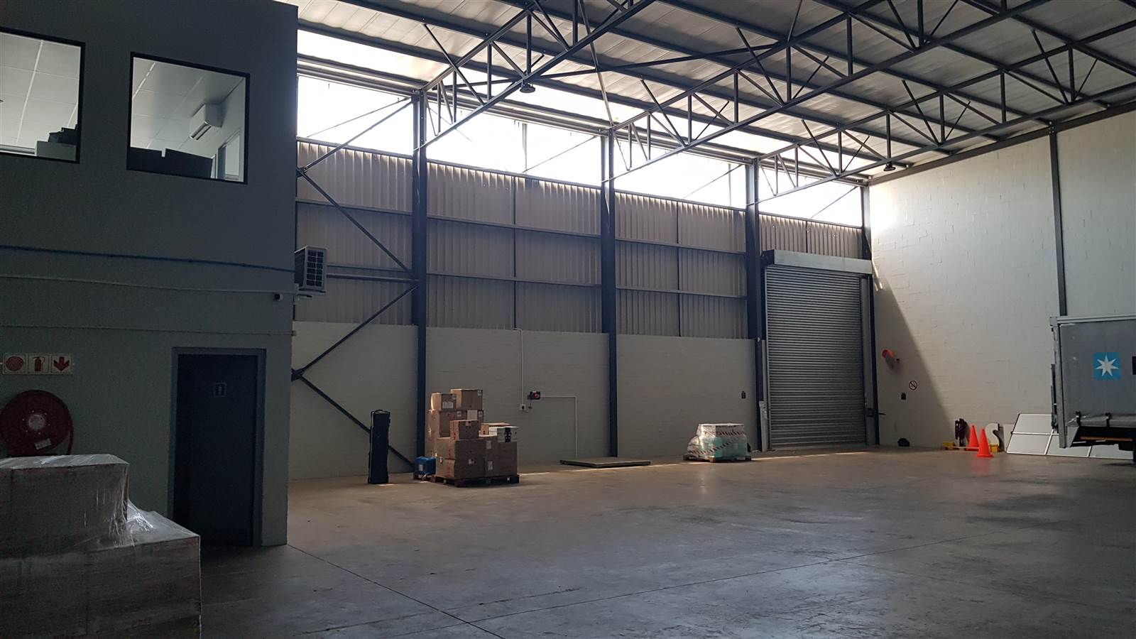751  m² Industrial space in Stikland photo number 12