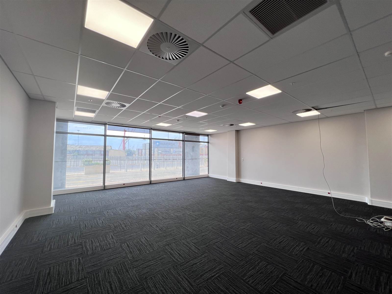 114  m² Commercial space in Foreshore photo number 1