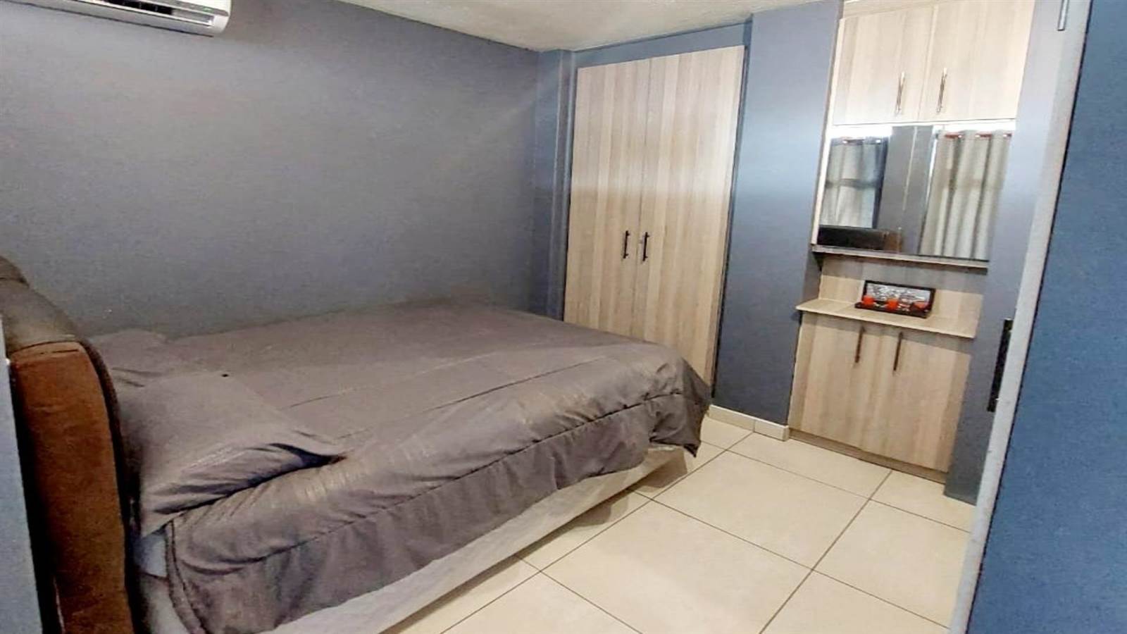 1 Bed Apartment in Umdloti photo number 11