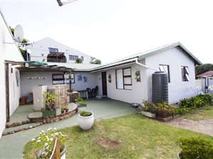 House in Aston Bay