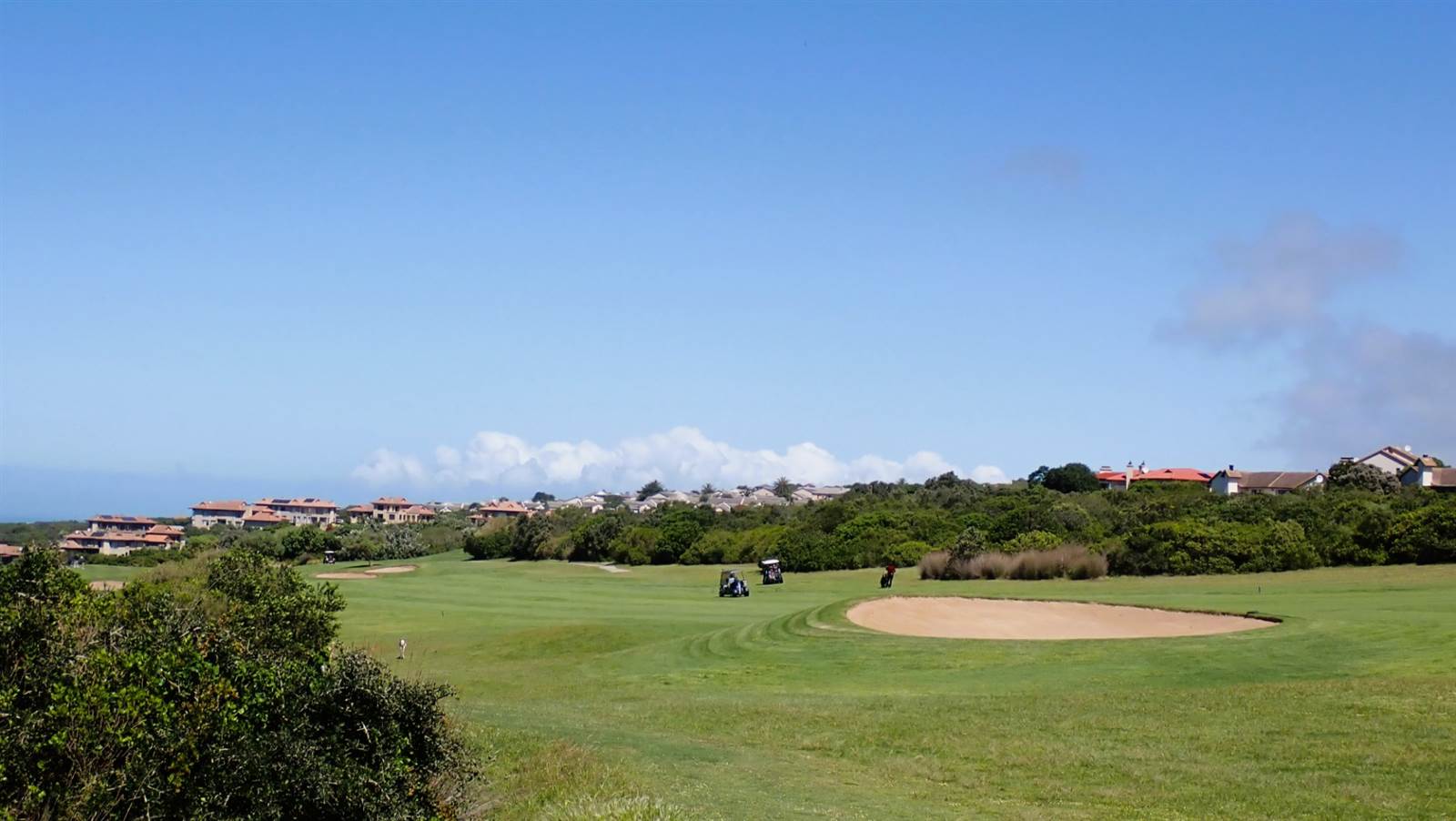 716 m² Land available in Mossel Bay Golf Estate photo number 2