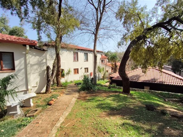 3 Bedroom Townhouse 3 Bedroom Townhouse