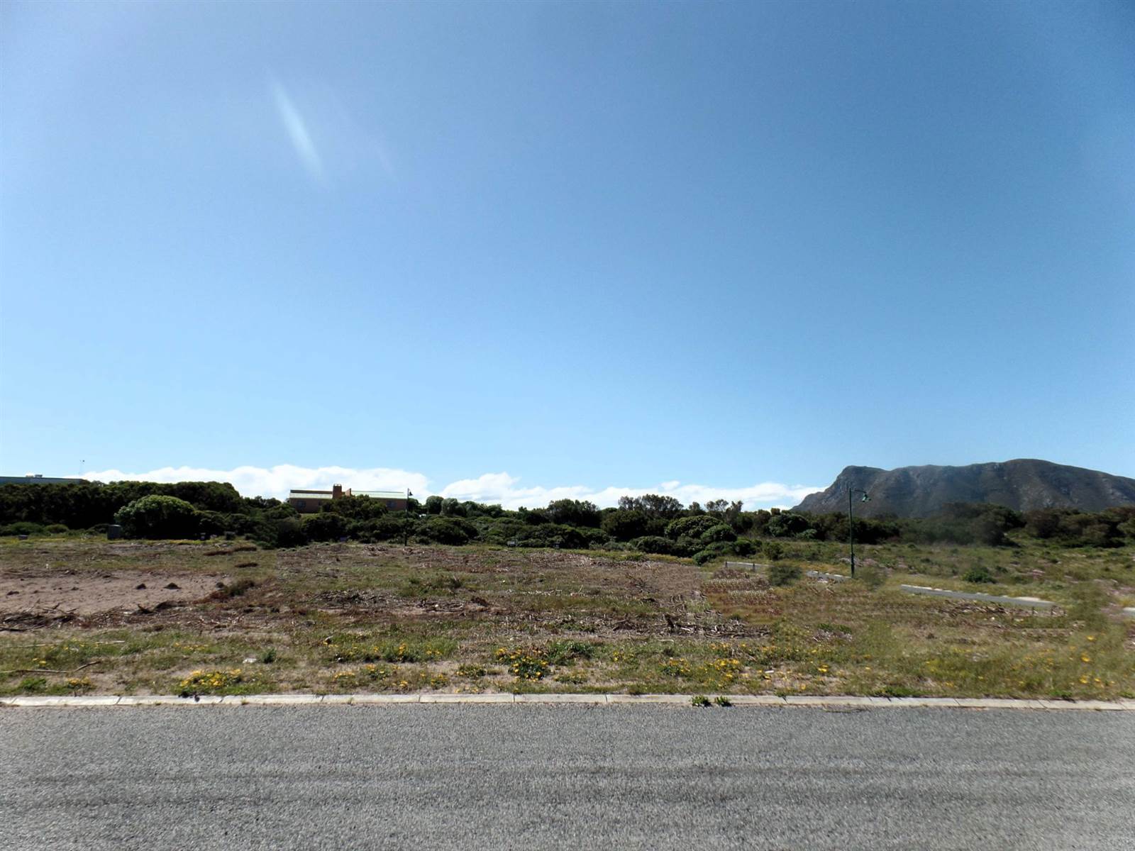 601 m² Land available in Van Dyks Bay photo number 2