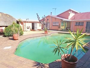 5 Bed House in Sunnyridge