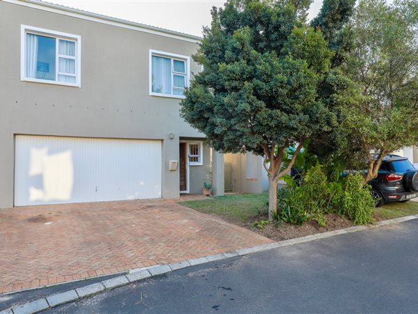 3 Bedroom Duplex 3 Bedroom Duplex