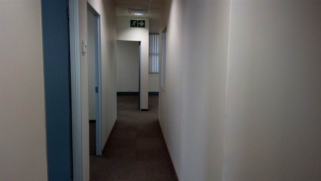 268  m² Office Space in Pretoria Central photo number 11