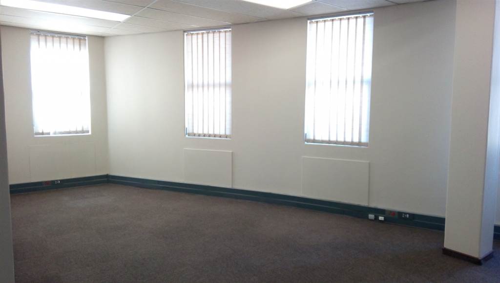 268  m² Office Space in Pretoria Central photo number 9