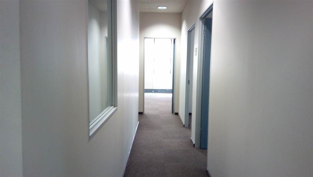 268  m² Office Space in Pretoria Central photo number 7