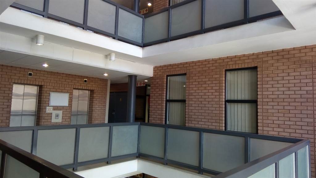 268  m² Office Space in Pretoria Central photo number 2