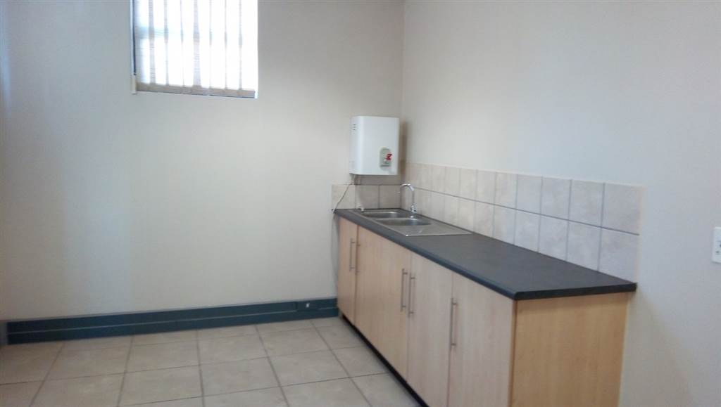 268  m² Office Space in Pretoria Central photo number 6
