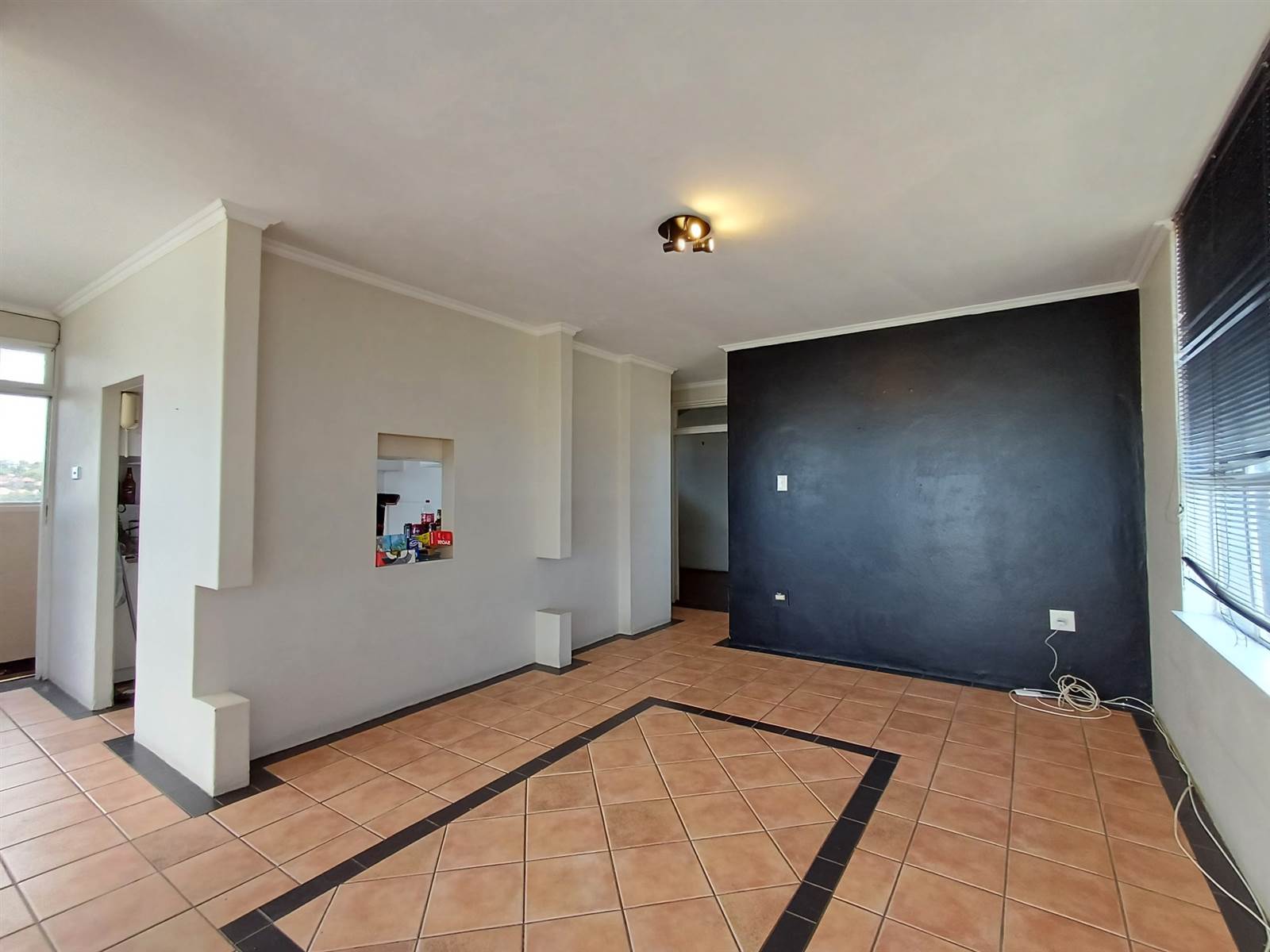 2 Bed Apartment in Bulwer photo number 4