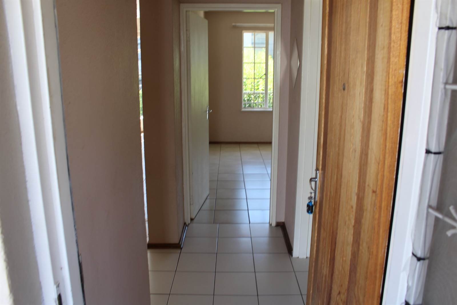 1 Bed Apartment in Krugersdorp North photo number 6