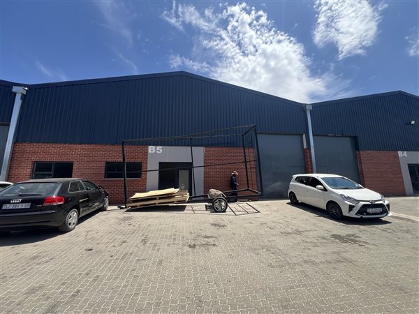 435  m² Industrial space