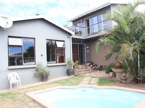 3 Bedroom House 3 Bedroom House