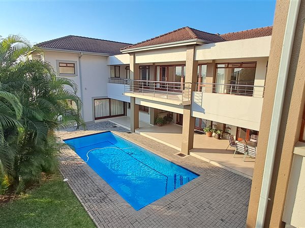 5 Bedroom House 5 Bedroom House