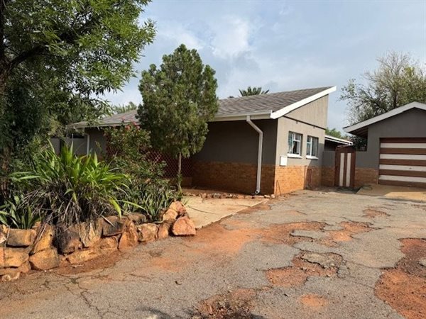 3 Bedroom House 3 Bedroom House
