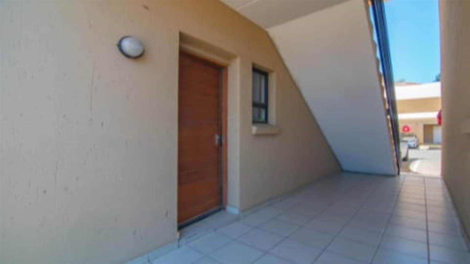 2 Bed Apartment in Brakpan North photo number 8
