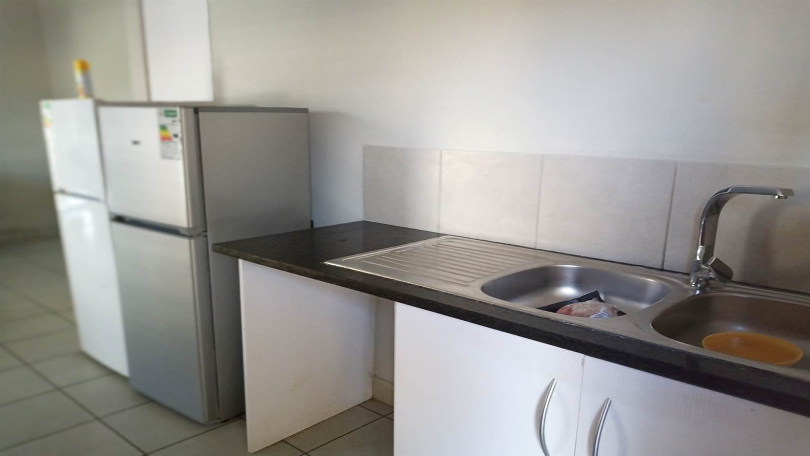 2 Bed Apartment in Brakpan North photo number 16