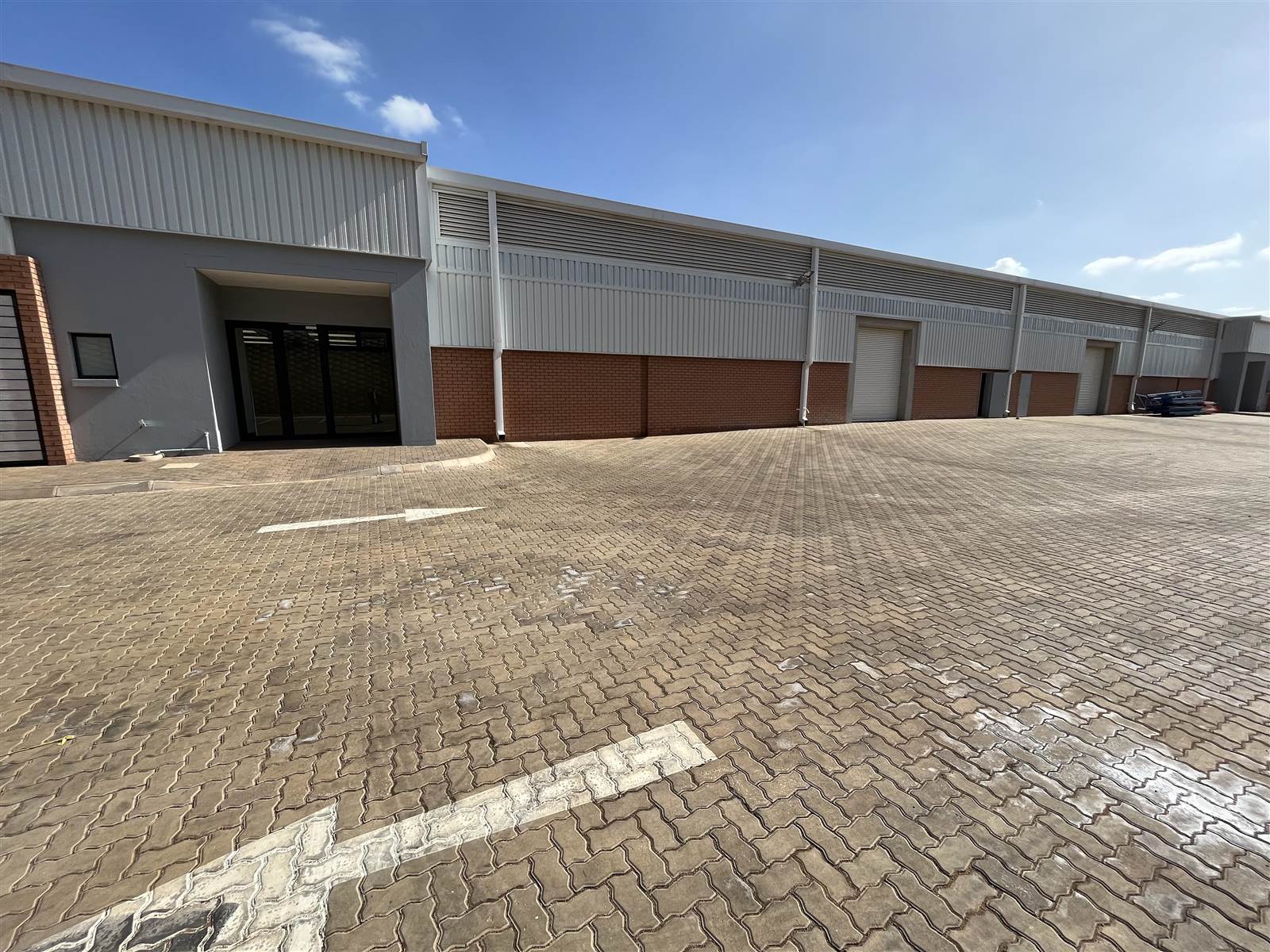 868  m² Industrial space in Clayville photo number 12