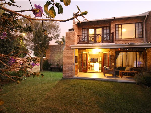 3 Bedroom Townhouse 3 Bedroom Townhouse