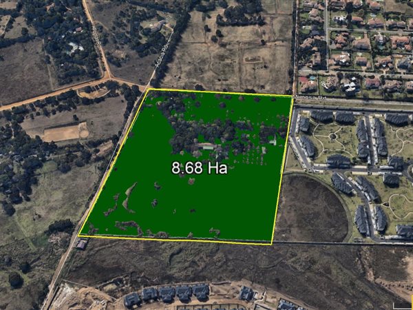 8.7 ha Land available in Blue Hills