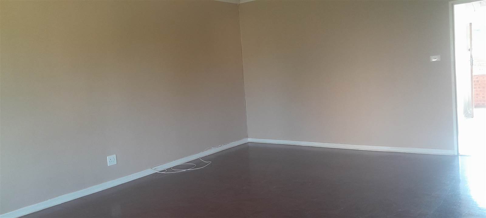 2 Bed Apartment in Clarendon photo number 4