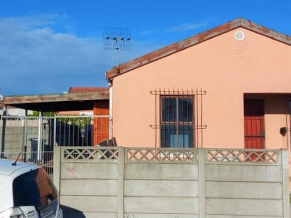 3 Bedroom House 3 Bedroom House