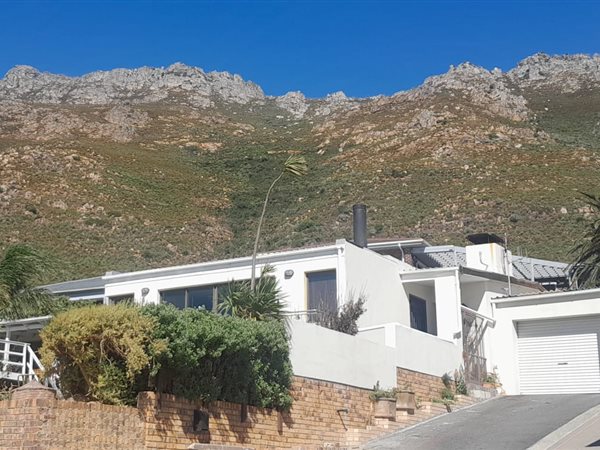 6 Bedroom House 6 Bedroom House