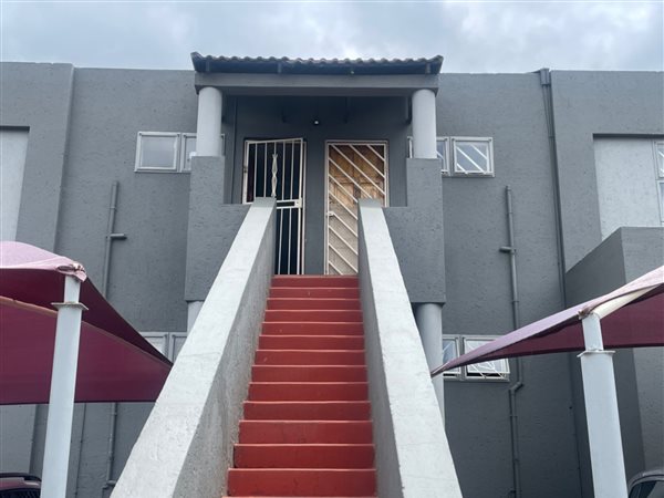 2 Bedroom Townhouse 2 Bedroom Townhouse