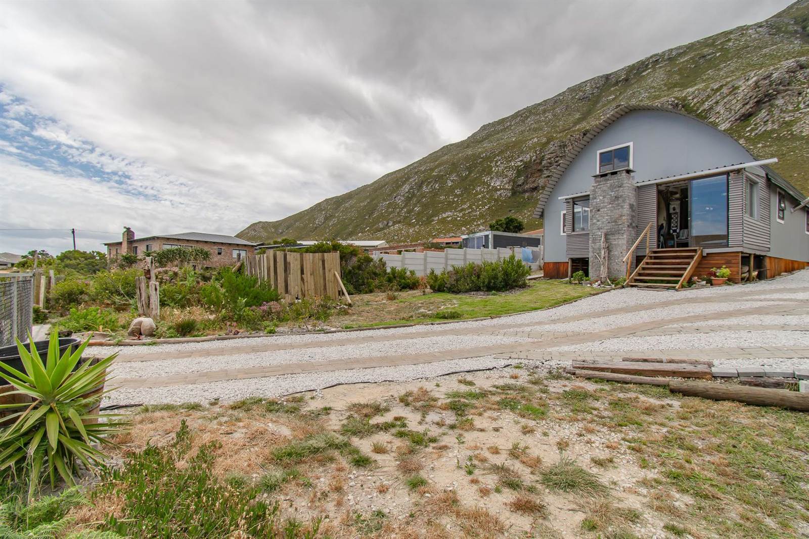 2 Bed House in Bettys Bay photo number 25