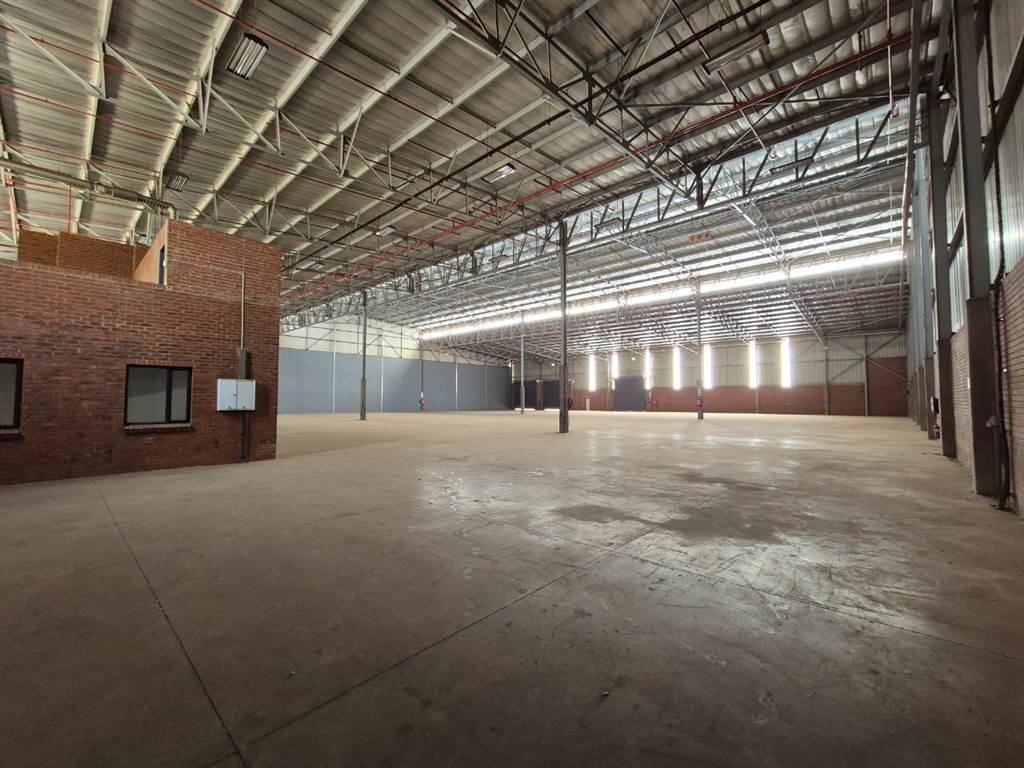 3893  m² Industrial space in Pomona photo number 7