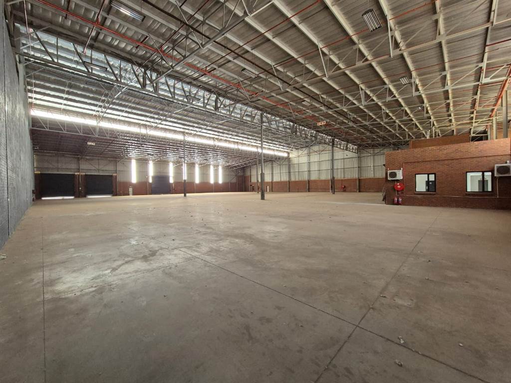 3893  m² Industrial space in Pomona photo number 11