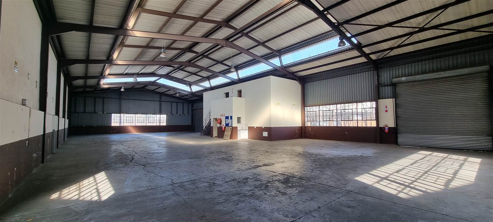 750  m² Industrial space in Anderbolt photo number 14