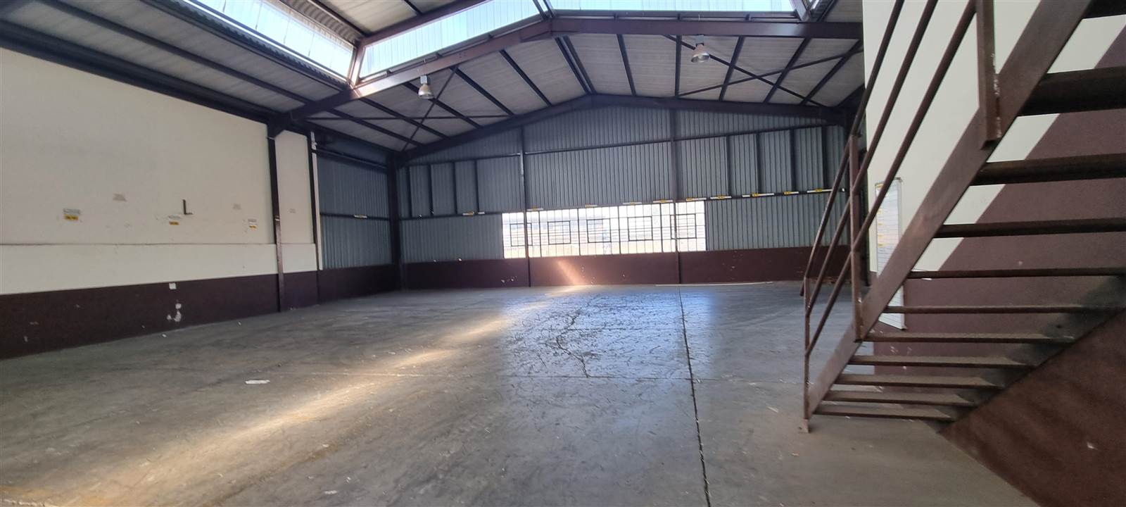 750  m² Industrial space in Anderbolt photo number 7