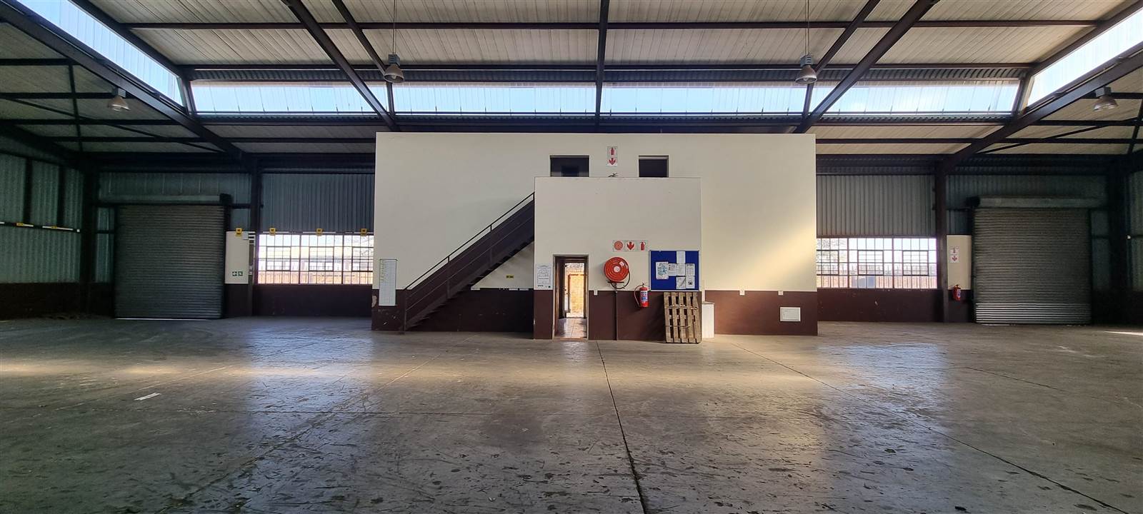 750  m² Industrial space in Anderbolt photo number 13