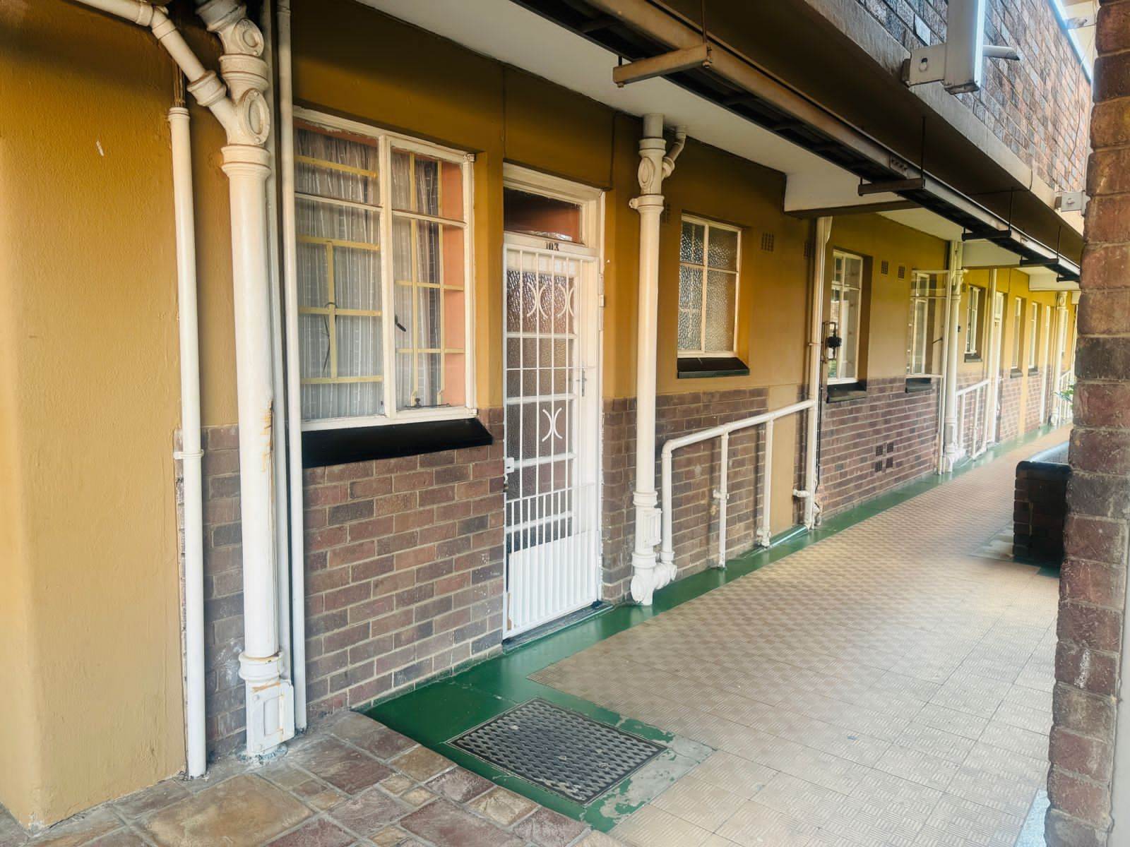 1 Bed Flat in West Turffontein photo number 17