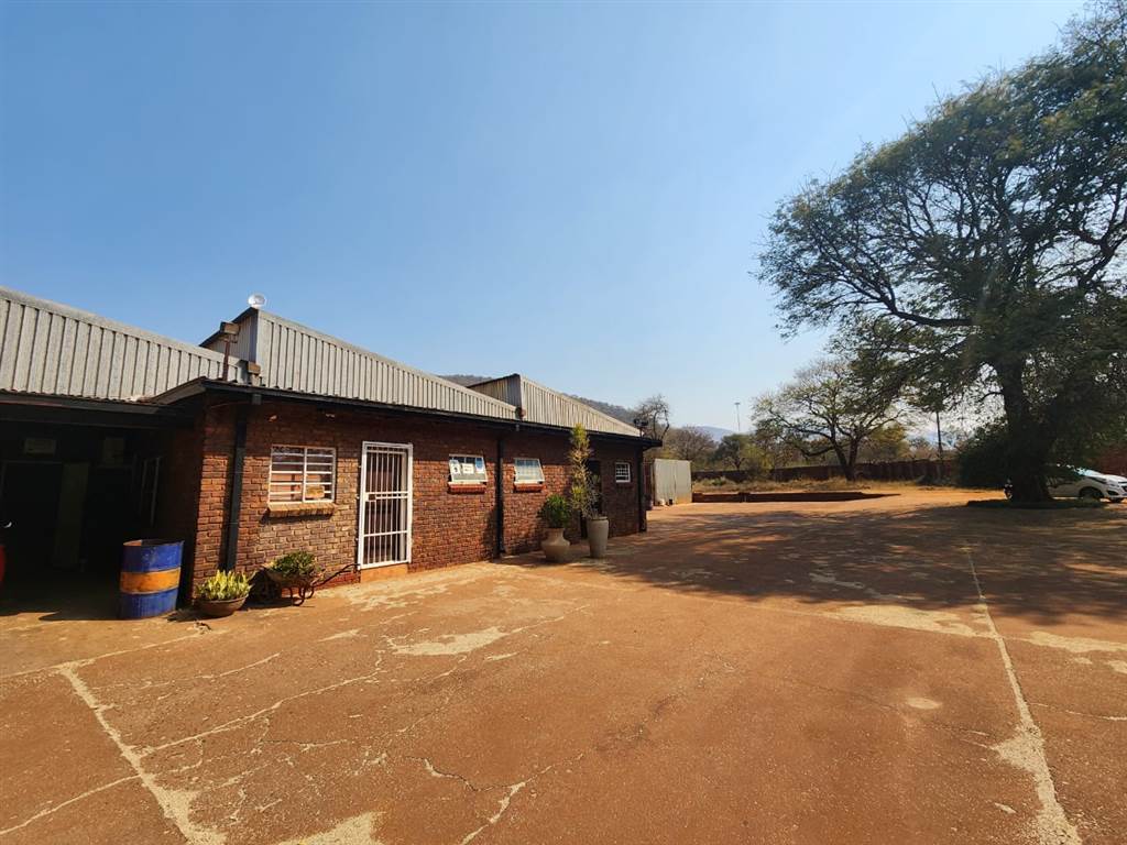 780  m² Industrial space in Thabazimbi photo number 1