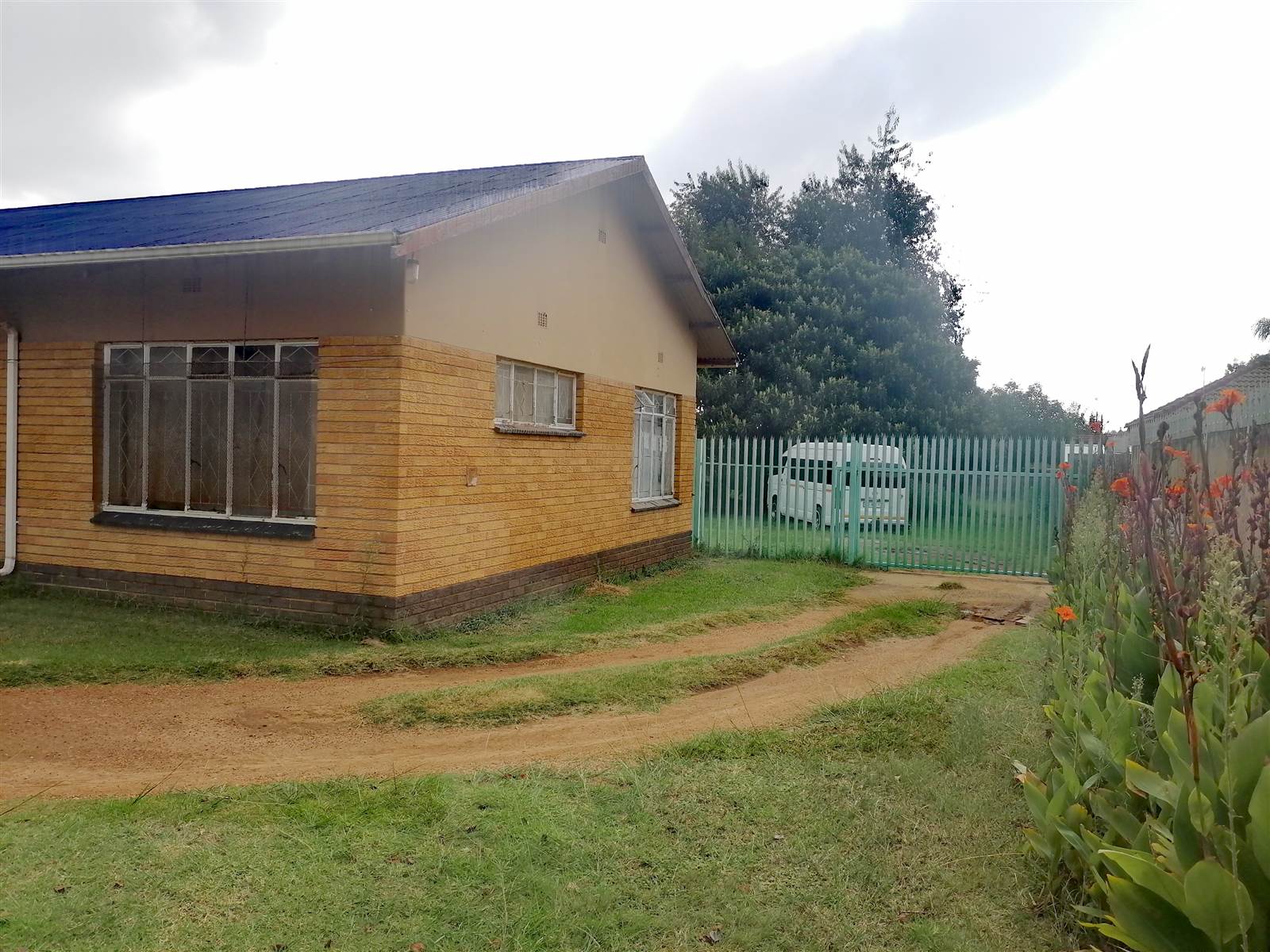 3 Bed House in Kempton Park Ext 4 photo number 4