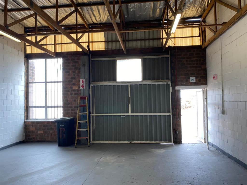 175  m² Industrial space in Montague Gardens photo number 8