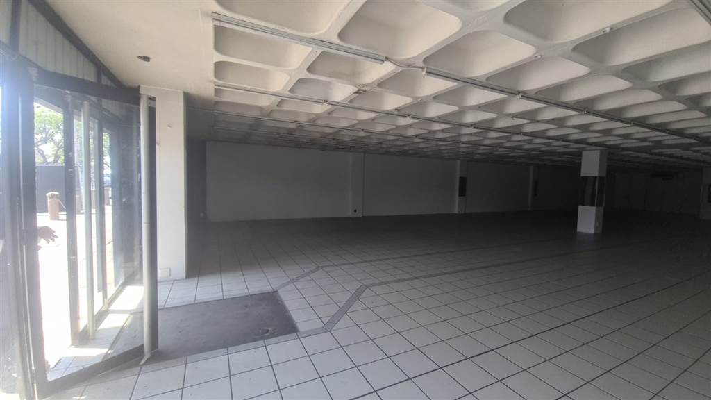415  m² Commercial space in Pretoria Central photo number 3